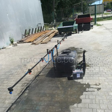 Обприскувач 130л із двома воядними насосами для мінітрактора, трактора, мототрактора. Універсальне 3х точкове кріплення, привід від АКБ 12 вольт Обприскувач 130л із двома воядними насосами для мінітрактора, трактора, мототрактора. Універсальне 3х точкове кріплення, привід від АКБ 12 вольт